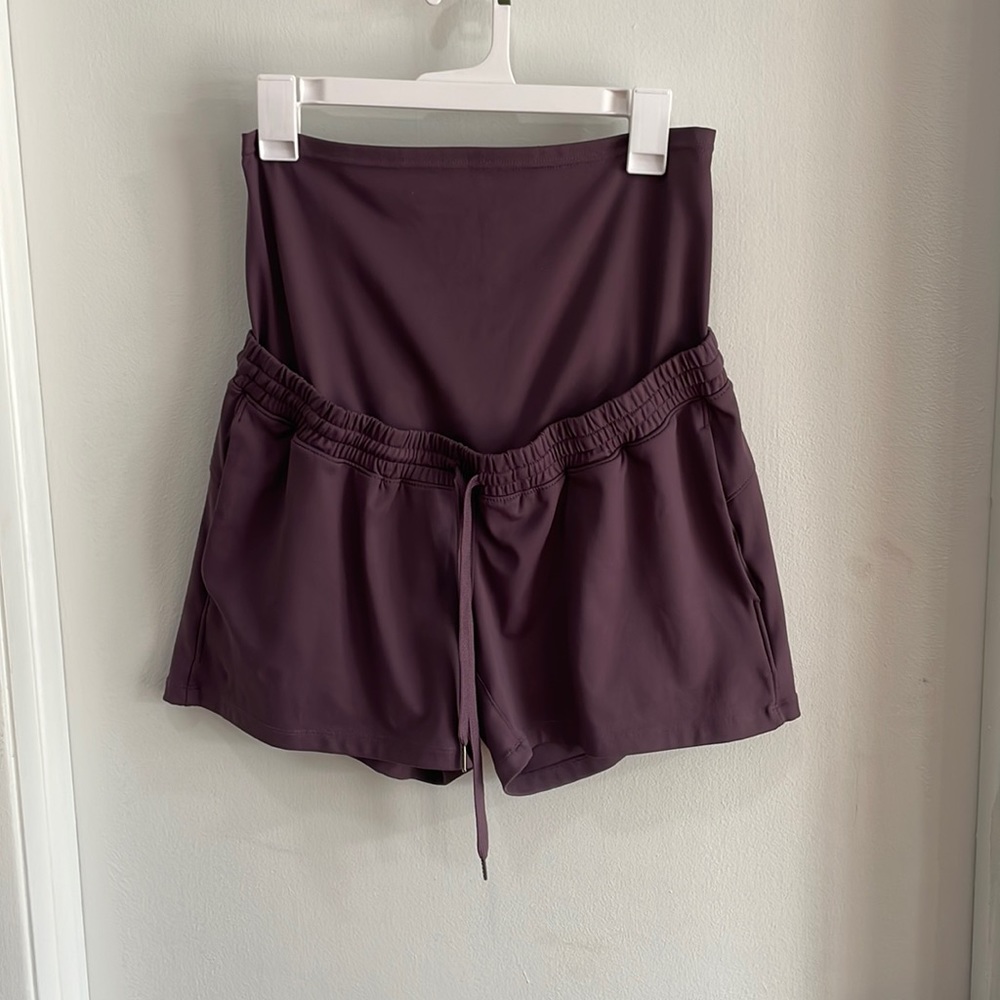 Maternity shorts